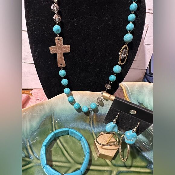 Genuine Gemstone Necklace Matching Earrings & Bracelet Turquoise - Picture 2 of 6